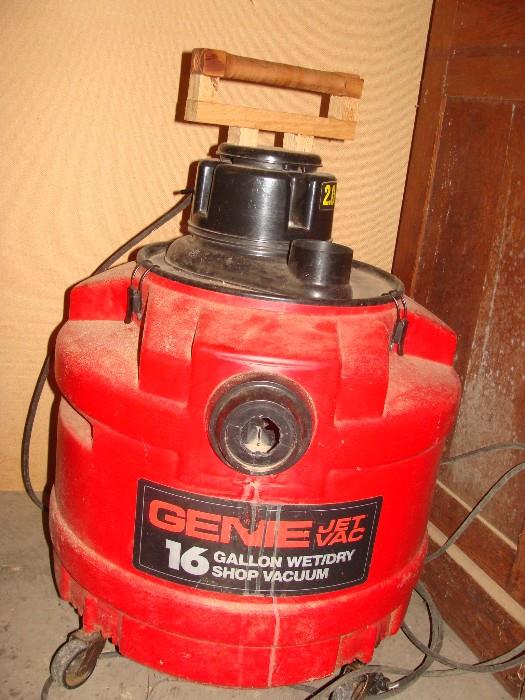 16 Gallon Genie Wet/Dry Shop Vacuum