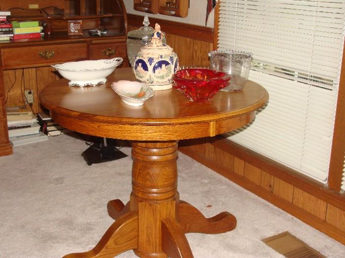 Small Round Oak Table