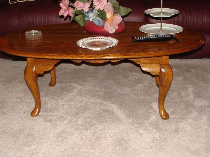 Oval Oak Coffee table with Queen Anne legs