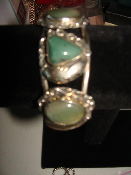 Vintage Jewelry bracelet - many more pieces not pictured
