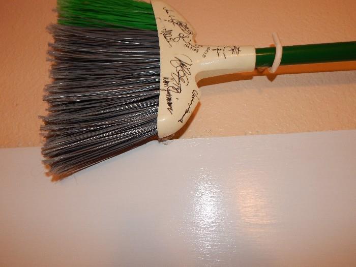 Clean-sweep autographed broom team of 2005