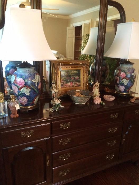 Triple dresser with tri-fold mirror; matching lamps
