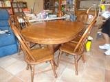 oak dining table w/6 chairs