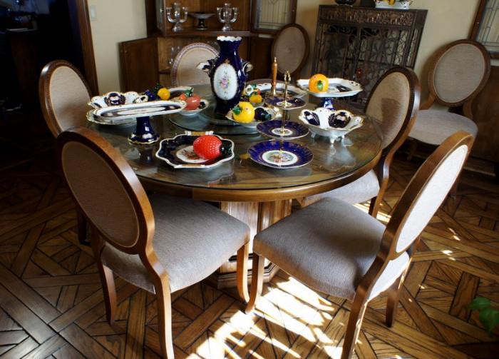 Round Breakfast Table with Lazy Susan & 7 Chairs