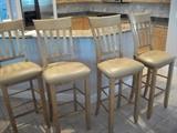 4 BAR STOOLS