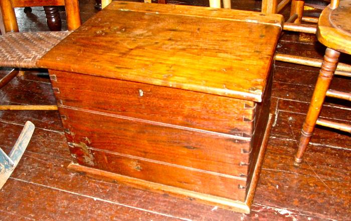 C. 1830 Dovetailed Virginia Box