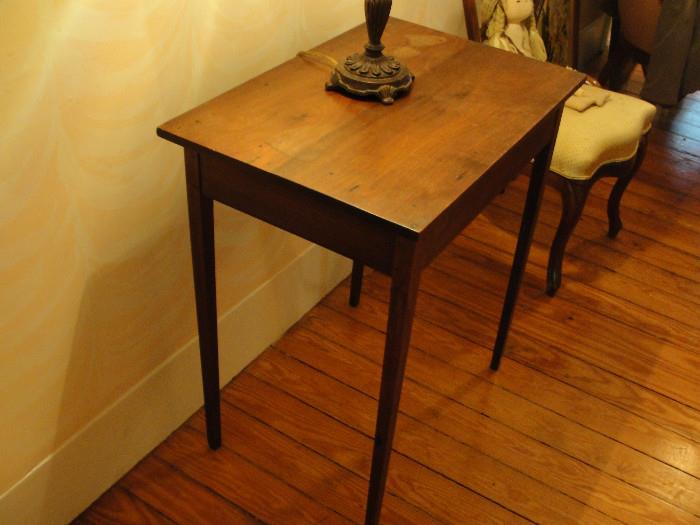 Walnut Hepplewhite Style Table