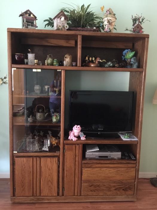 Entertainment Center 78 x 60 all items in photo available 2009 Samsung lcd TV 