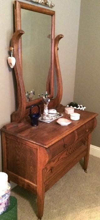 Antique oak vanity with mirror