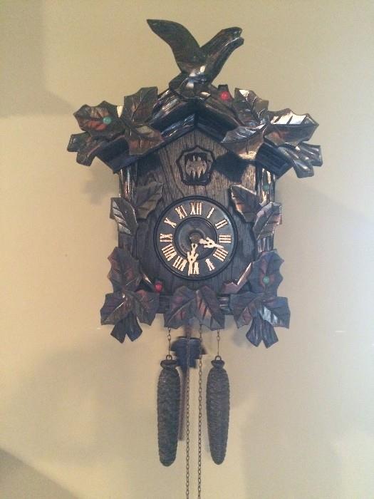 Gorgeous wooden Miken German cuckoo clock, works beautifully, just tuned up by our clock expert