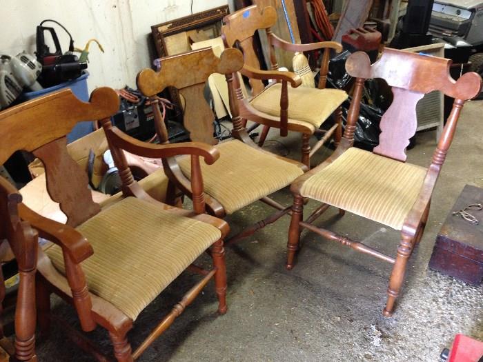 Nice set of 6 chairs