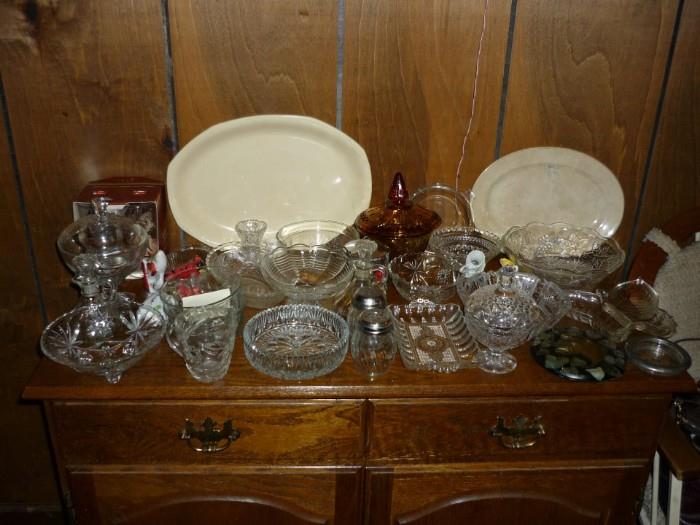 Collection of glassware