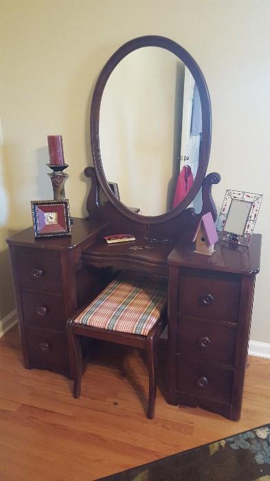 Antique Cavalier Furniture Vanity