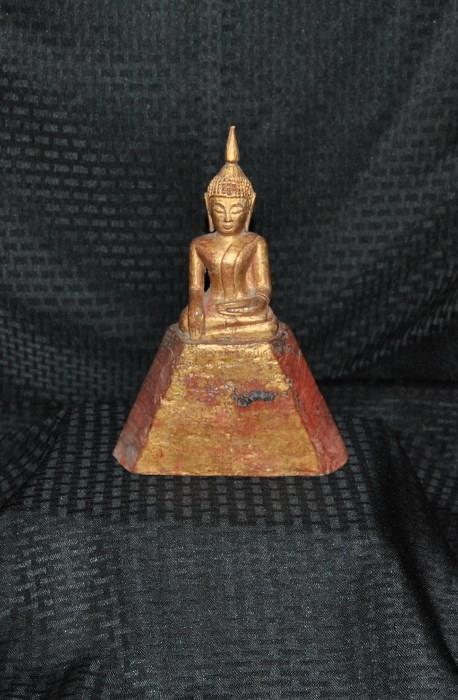 Thai Wood Carving of Seated Buddha Gilt, Sutra on Dias 19th Century 25 cm  