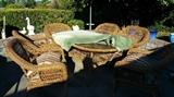 patio set - wicker, excellent