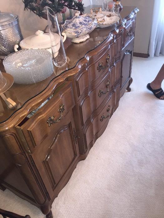 GORGEOUS SOLID WOOD DREXEL BUFFET