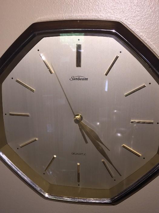 WALL CLOCK