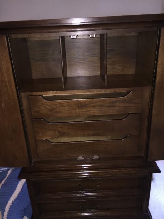 AMERICAN OF MARYSVILLE DRESSER