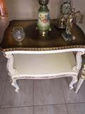 WHITE ITALIAN TABLE WITH LACQUER TOP