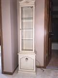 GORGEOUS CREAM WHITE TALL LIGHTED DISPLAY CABINET / CURIO CABINET