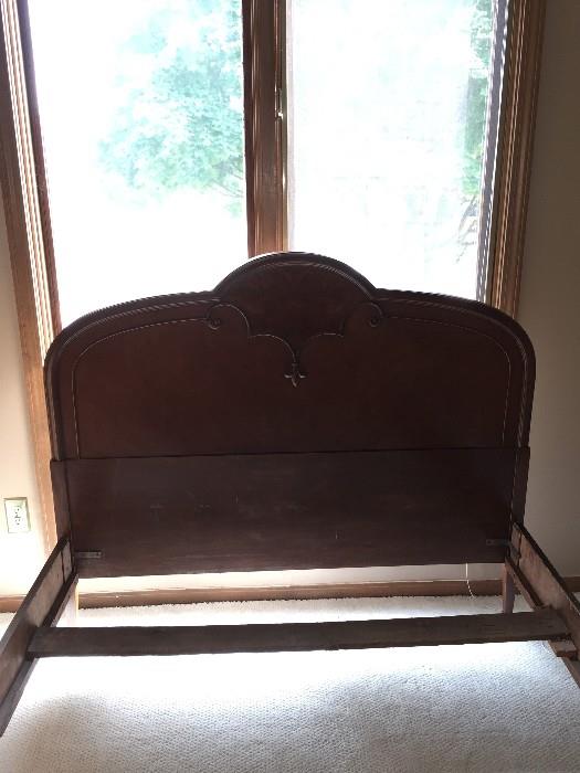 BEAUTIFUL HANDMADE/HANDPAINTED 1800S VICTORIAN BEDROOM SET BY WCR GRAND RAPIDS FURNITURE COMPANY ( INCLUDES TALL CHEST OF DRAWERES / FULL SIZE HEADBOARD WITH FOOTBOARD AND DRESSER WITH MIRROR)