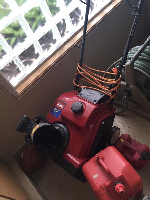 TORO POWER CLEAR 180 SNOWBLOWER