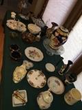 VINTAGE AND ANTIQUE GLASS AND CHINA