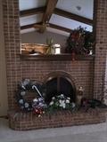 CHRISTMAS WREATHS AND HOLIDAY DECOR'