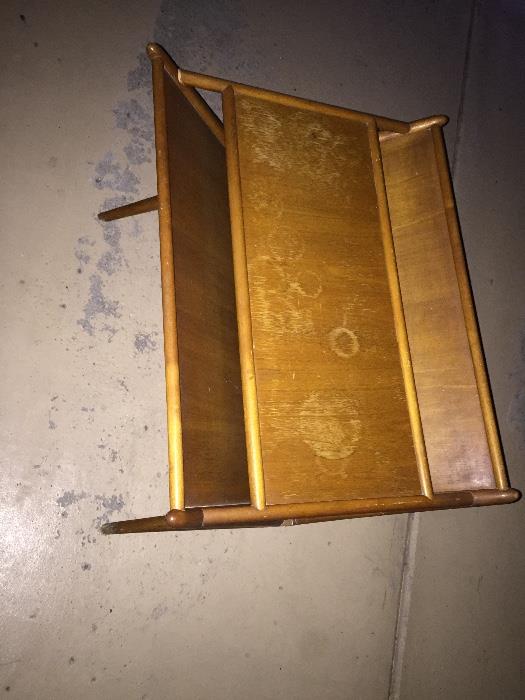 WIDDICOMB T. H. ROBSJOHN GIBBINGS MAGAZINE/ NEWSPAPER TABLE MID-CENTURY MODERN