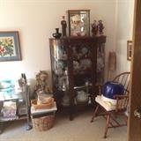 curved glass curio / 