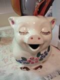 shawnee pig pitcher