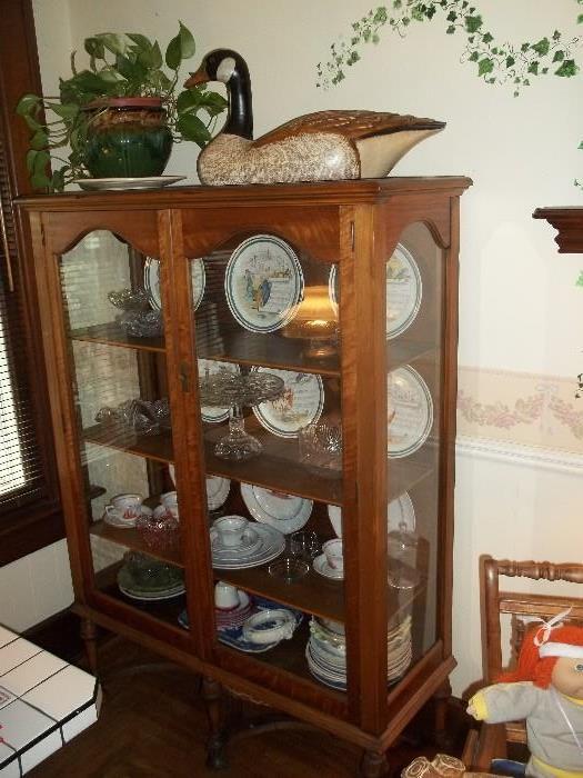 Beautiful Wood Cabinet (Great for any Collection)!