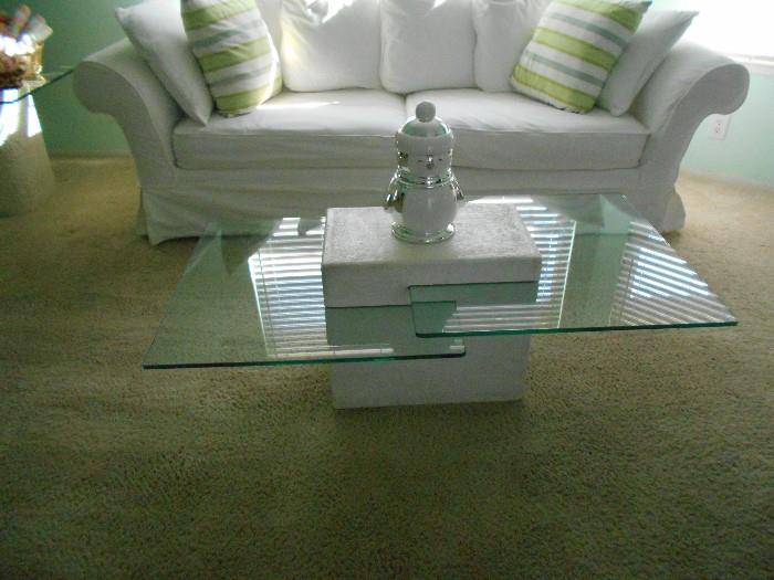 Contemporary Glass Top Coffee Table.