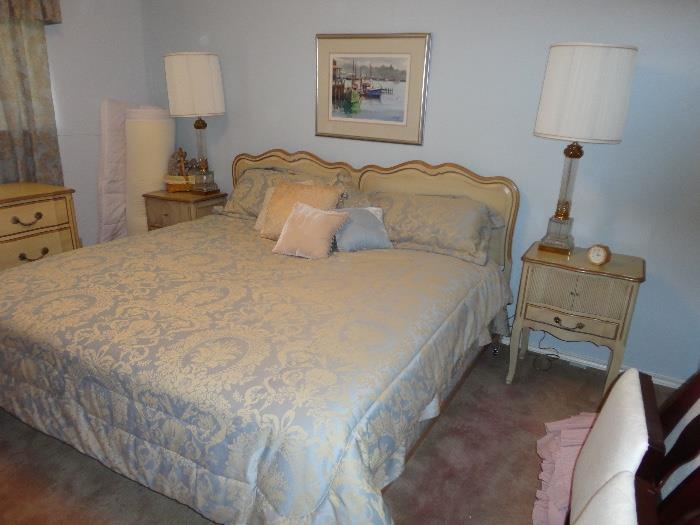 Ash king bedroom set