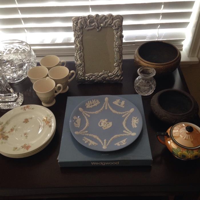 Wedgewood, Limoges, Silver plate frame, Noritake, Gilt Bronze bowl