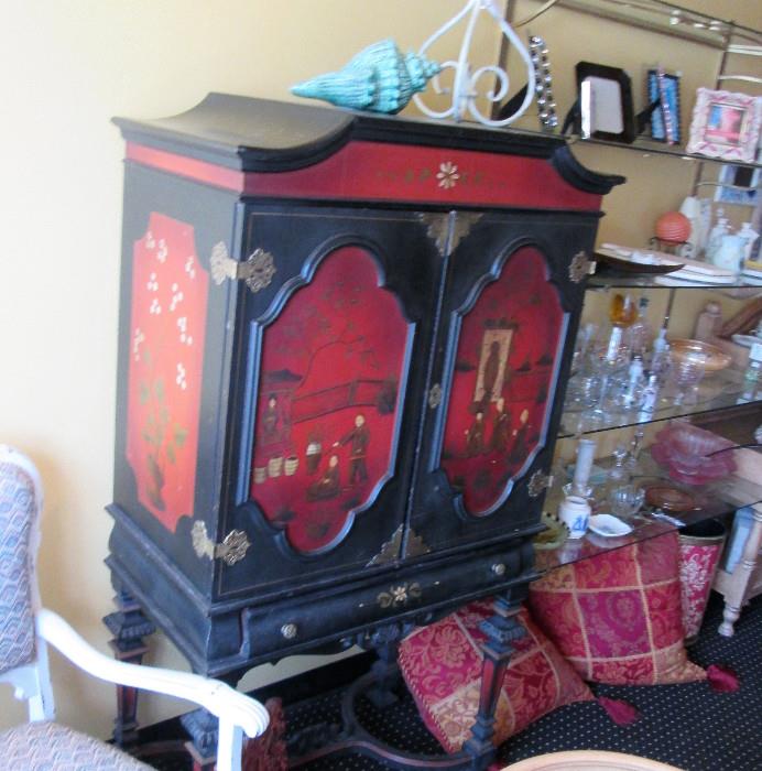 Portsmouth NH POSH Home Decor LIQUIDATION... starts on 10/2/2015