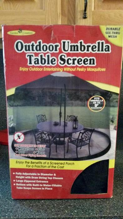 Outdoor Umbrella Table Screen