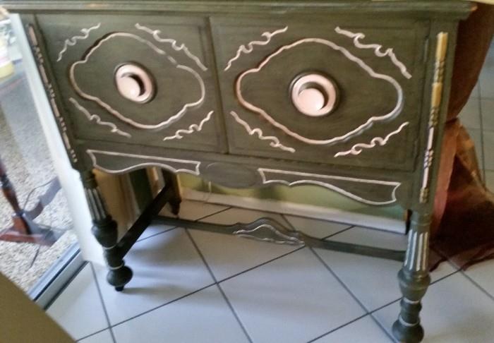 SHABBY STYLE WOOD BUFFET SERVER WITH DOORS