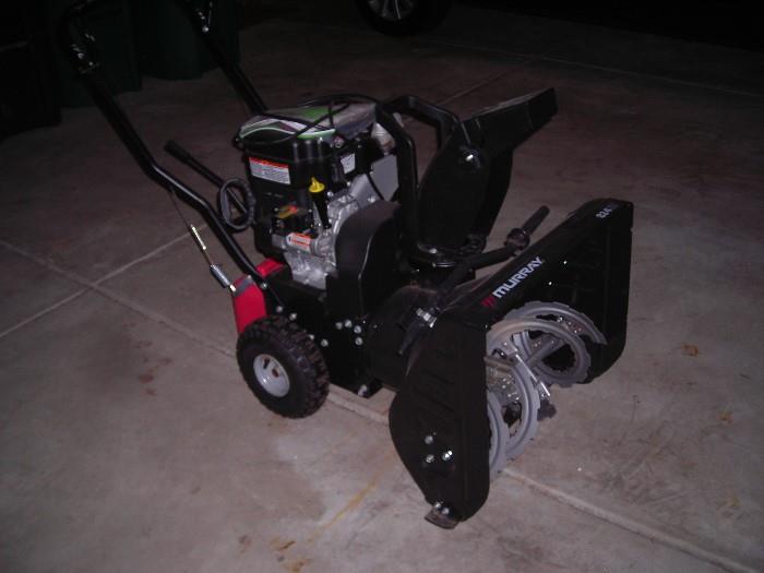 this snow blower is like new!  Winter is coming...