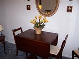 DROP-LEAF DINING TABLE & CHAIRS