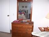 DRESSER & MIRROR