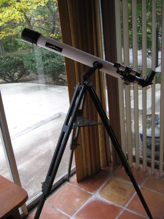 Tasco 700 X 60 Telescope