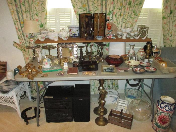Sony Stereo, Italian Ceramic Pieces, Brass Decor, Vintage Japanese Wood Sculpture, Screen, Tea Set And More