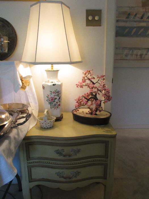 Beautiful Night Stand, Vintage Anysley Table Lamp, Pink Jade Bonsai Tree
