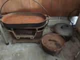 Looking for iron Dutch ovens or pots... Look no more!! Plus more iron skillets not pictured here