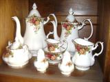 Large set of Old Country Roses