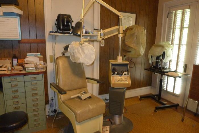 Ophthalmic Exam Chair and Apparatus