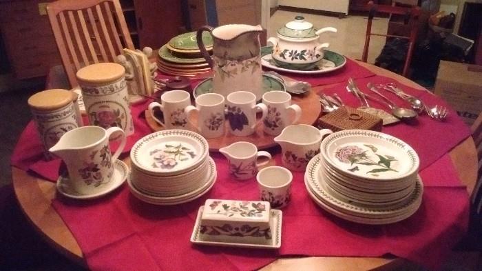 Portmeirion,  (various pieces, Botanic Garden)  \  Gail Pittman  (Daisy Chain) collectible Tableware.