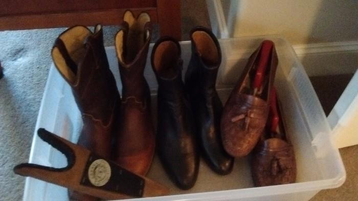 Men's Leather boots, shoes, Size 8-1/2 W.  