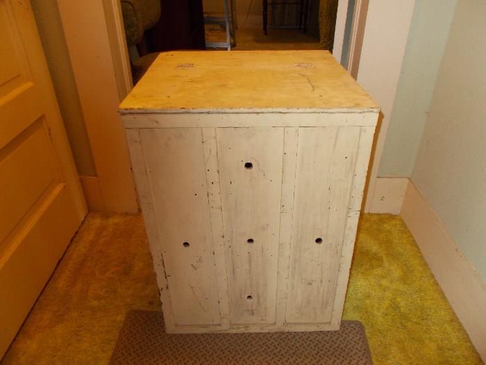 PRIMITIVE Wooden Storage Box - it's a cutie - holes on all sides for ventilation!!!!!!  20" Wide; 25" Tall; 19" Deep; Lift Top about 3/4 way from front!!!!!!!